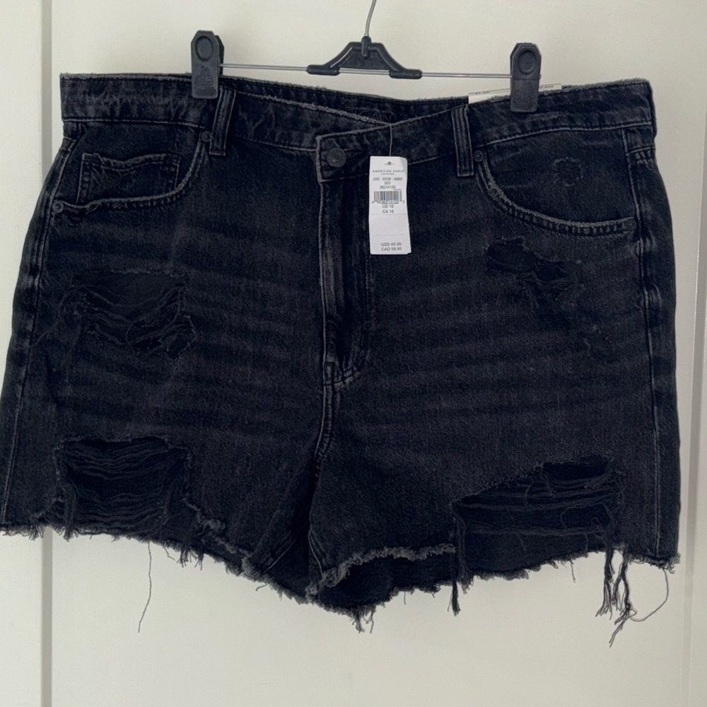 American Eagle Outfitters super high rise Mom short sz 18 34W NWT $50